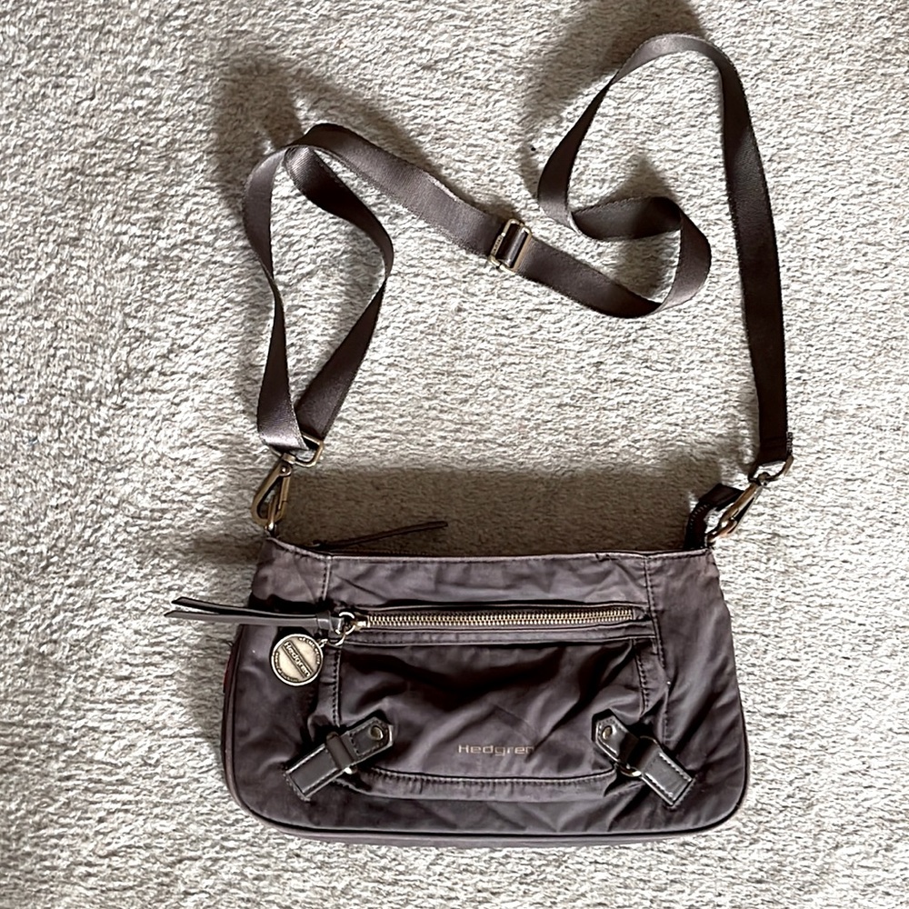 Hedgren “Ambition” cross body travel bag